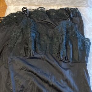 Sophia Loren’s Pin Up Style Slip